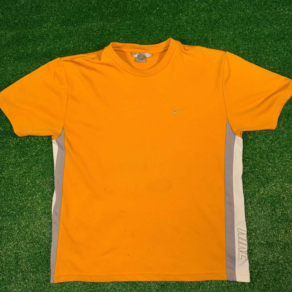 Vintage Y2K Nike Silver Tab Athletic Shirt Yellow Crewneck T-Shirt Men's XL